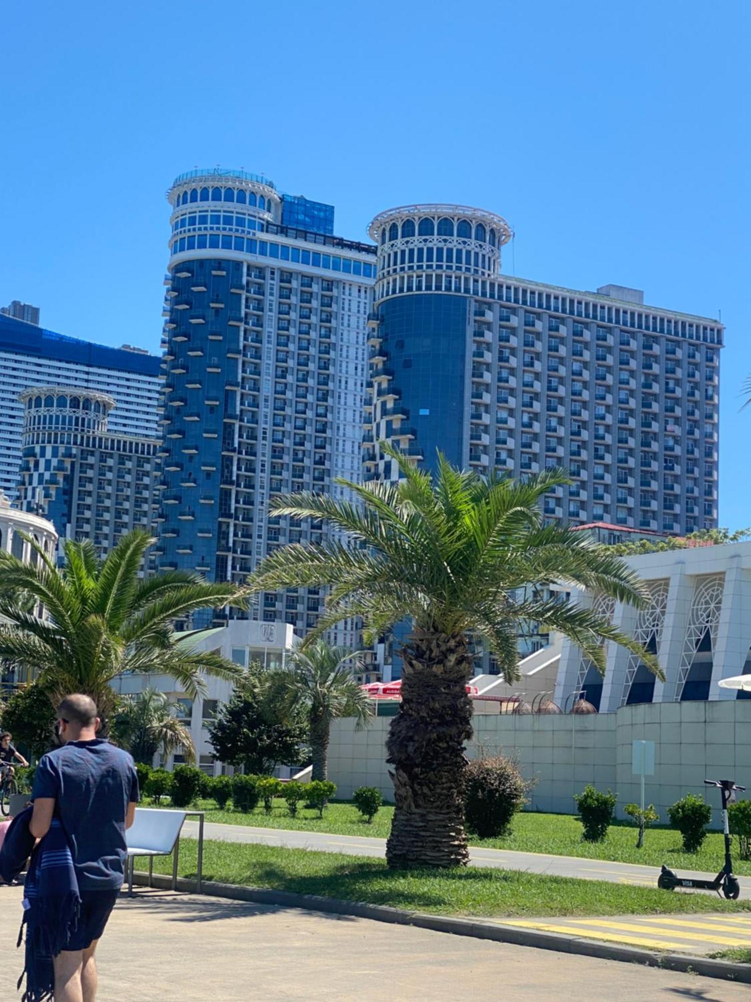 Lela'S Apartment Μπατούμι Εξωτερικό φωτογραφία